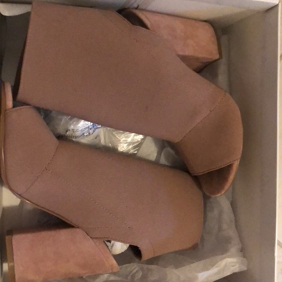 Block heels - Picture 7 of 7